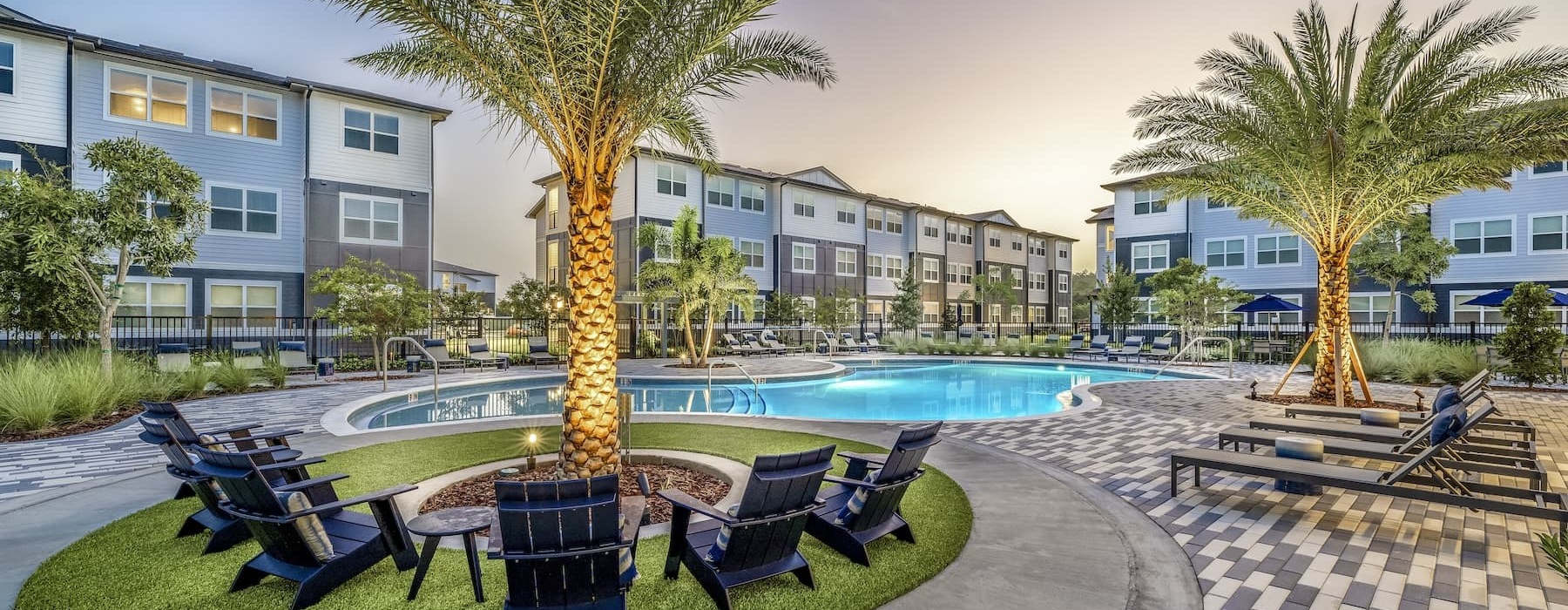 palm trees and outdoor seating